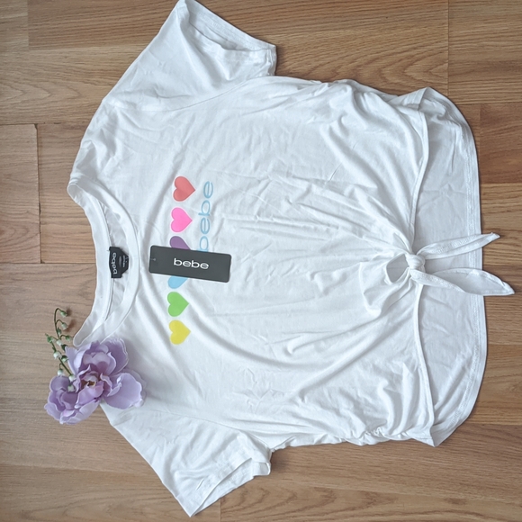 BEBE white blouse with heart decorations - Picture 1 of 4